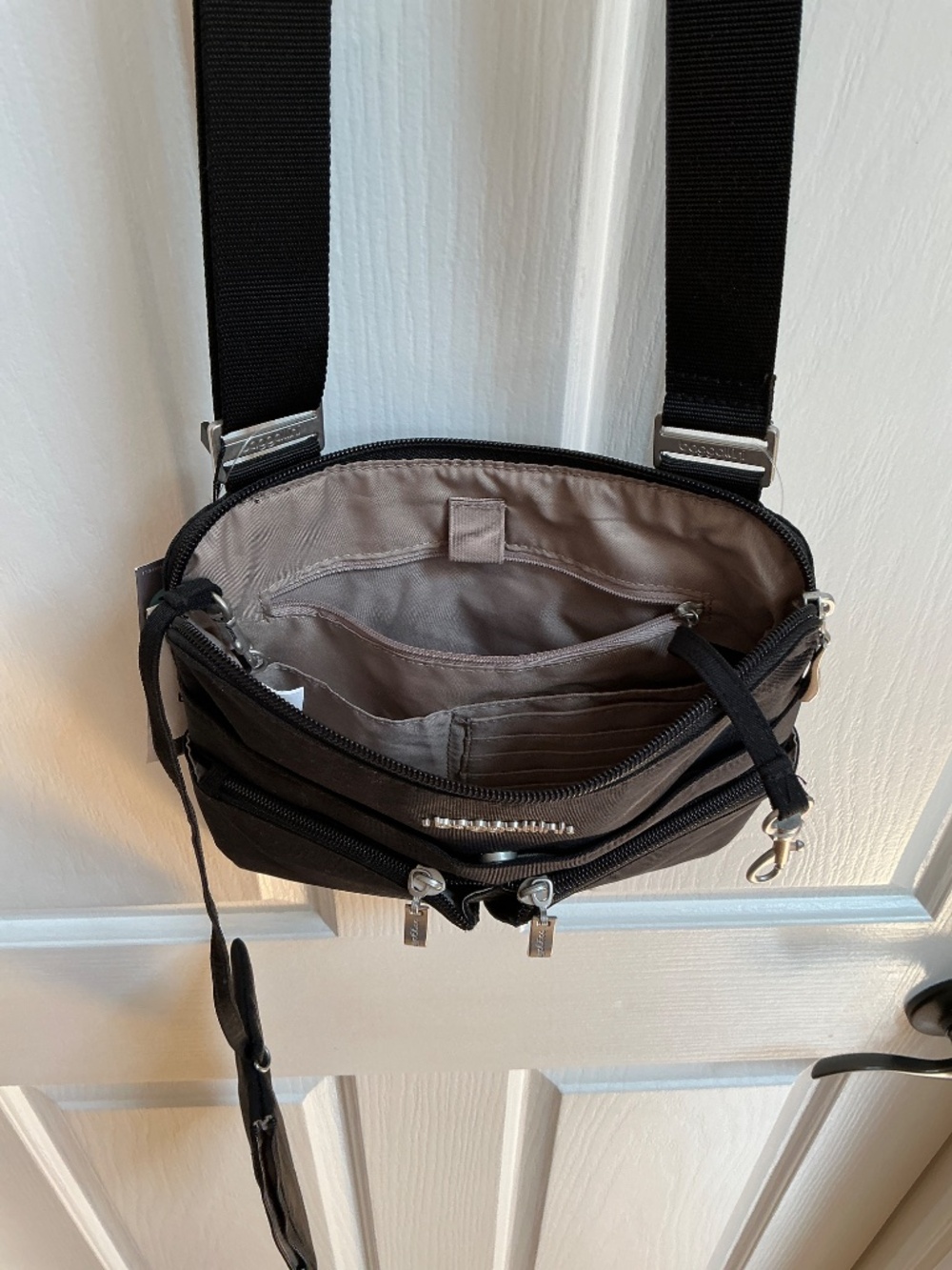 Baggalini Crossbody bag - Picture 4 of 6